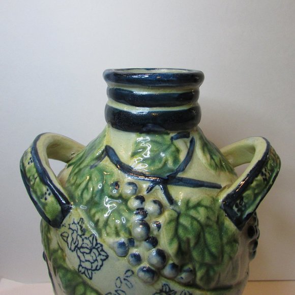 Vintage majolica glazed pottery vase with handle grape design home decor - Picture 2 of 10